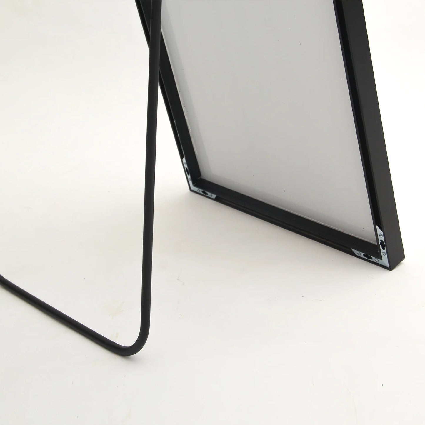 Miroir mural  – Cadre métal & verre renforcé (140 × 40 cm)