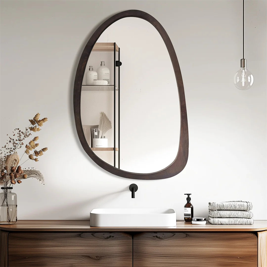 Miroir mural asymétrique en bois  – Design italien