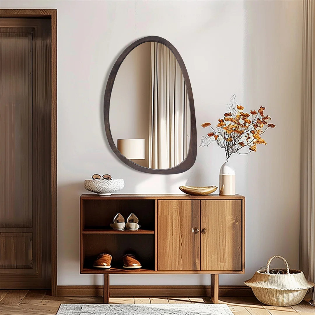 Miroir mural asymétrique en bois  – Design italien